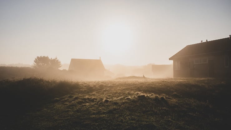 House in fog Lockward