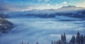 Clouds in mountains Williams
